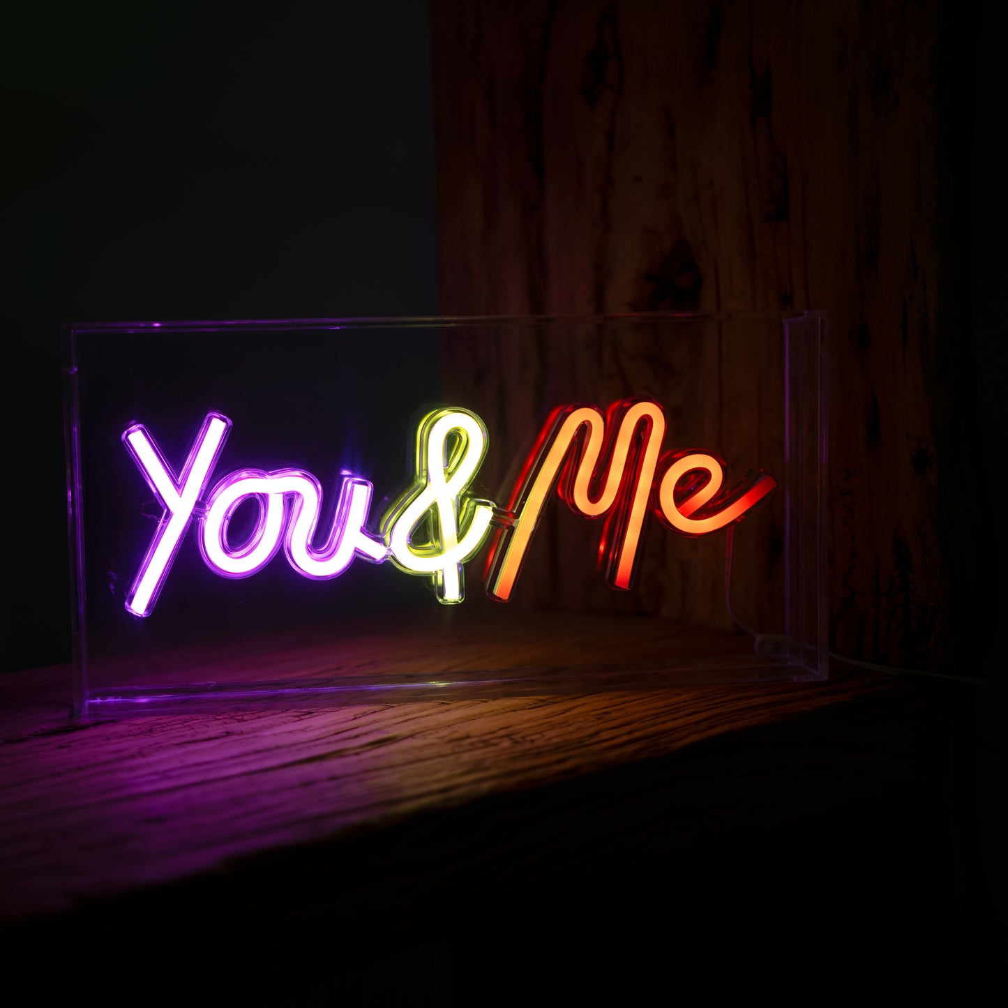 Insegna Neon Big con scritta decorativa