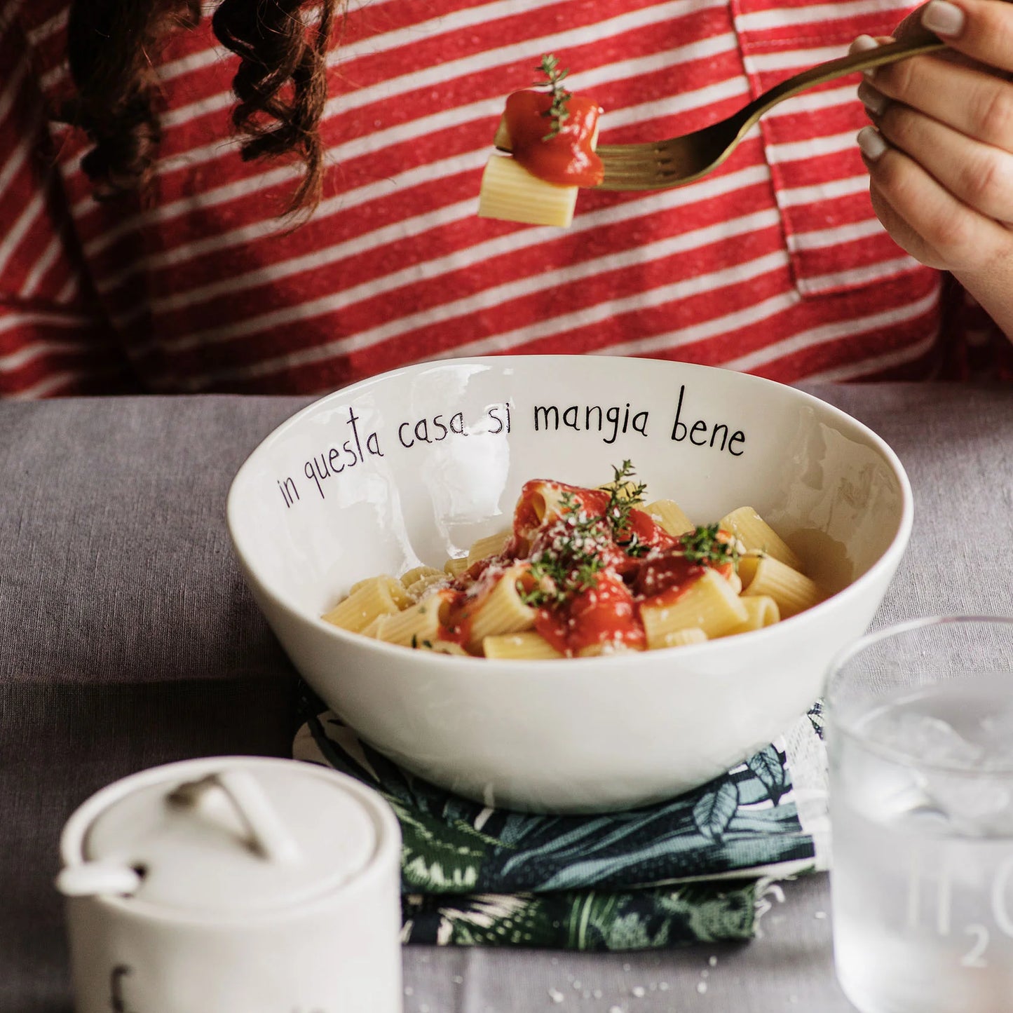 Insalatiera ø 20 "In questa casa si mangia bene"