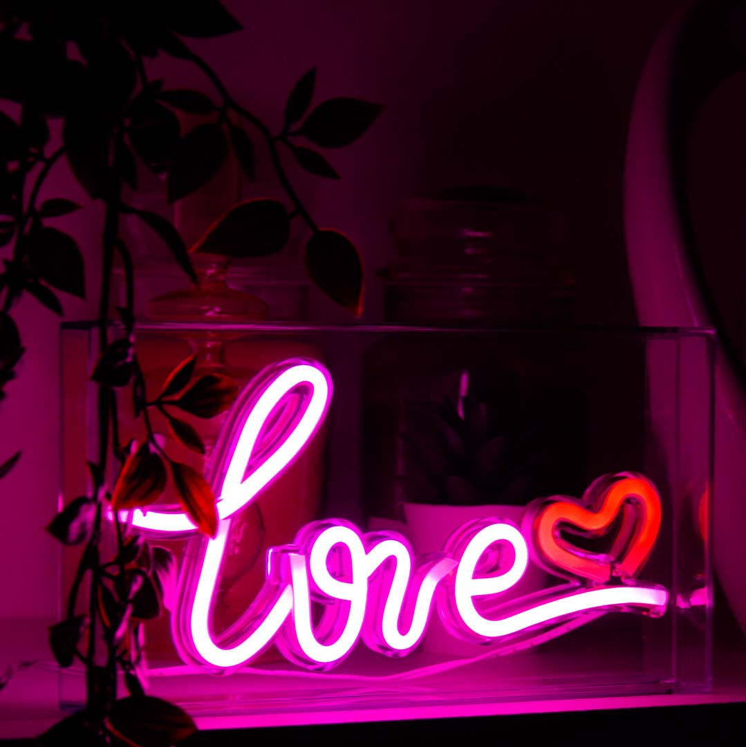 Insegna Neon con scritta decorativa